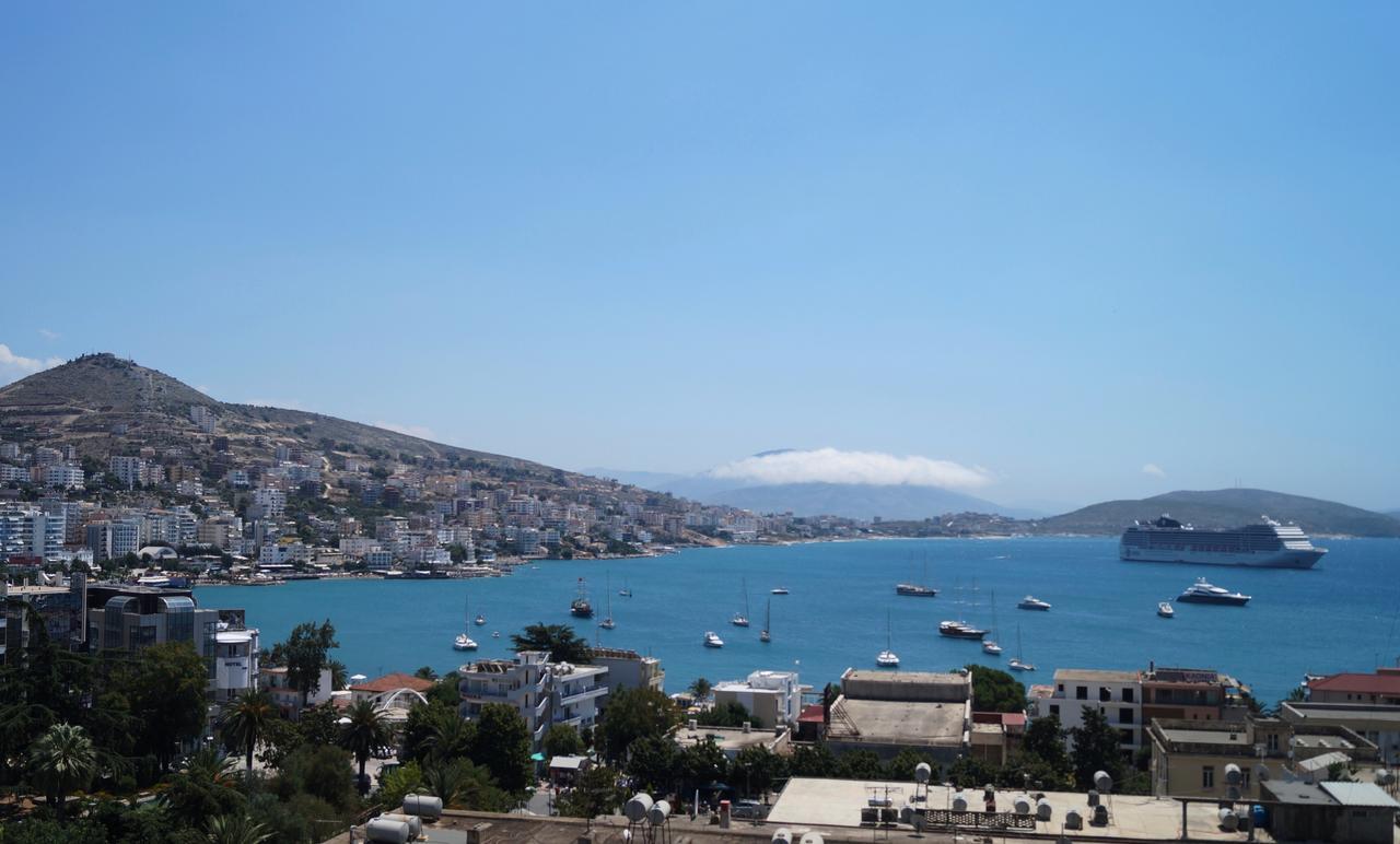 Victoria'S Sea-Cret Apartment Sarande Bagian luar foto