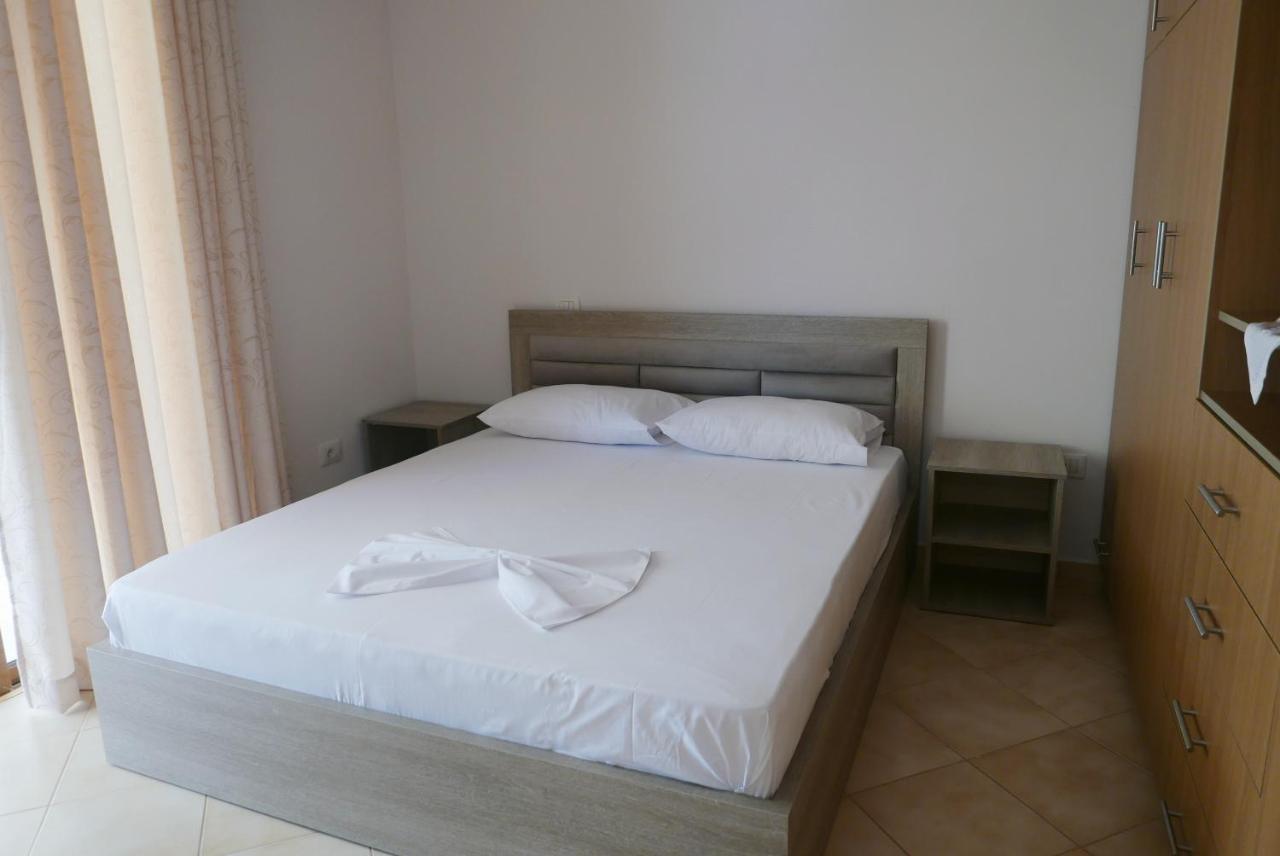 Victoria'S Sea-Cret Apartment Sarande Bagian luar foto